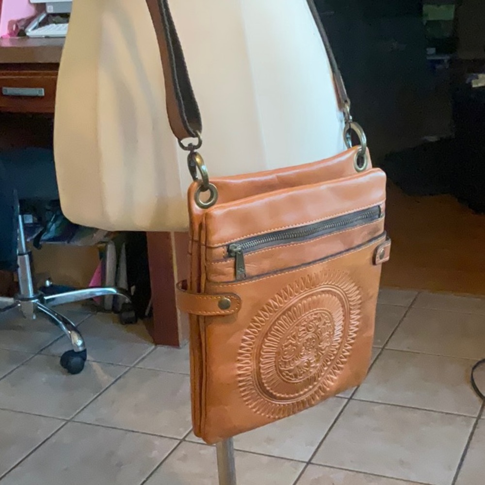 NWOT Patricia Nash Brown Genuine Leather Crossbody Bag